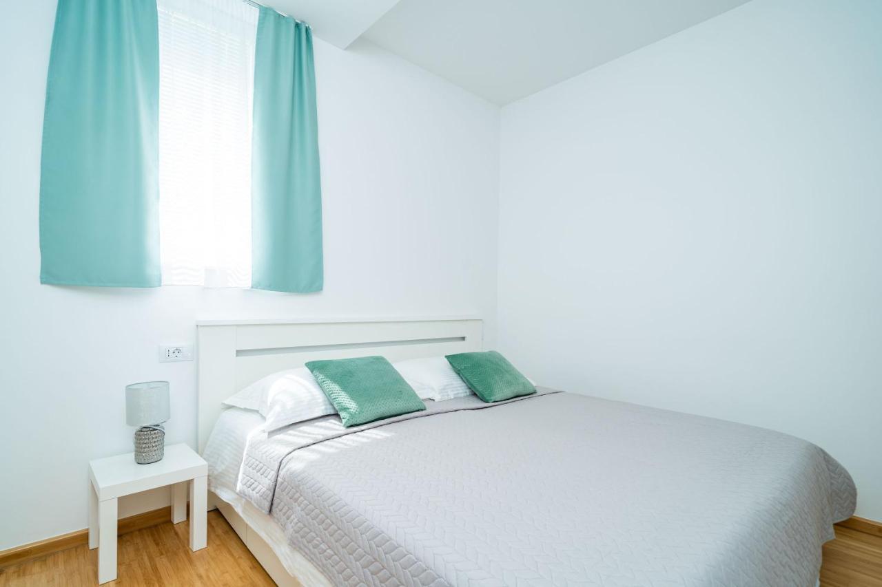 Apartments Villa Sofia Дубровник Екстериор снимка